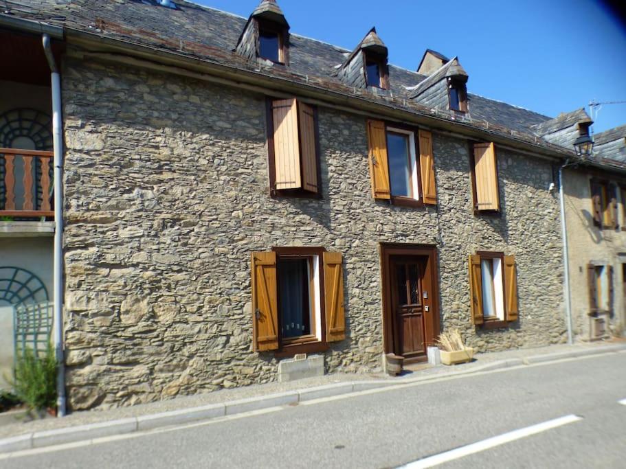Maison Familiale Pour 8 Saint-Aventin 외부 사진