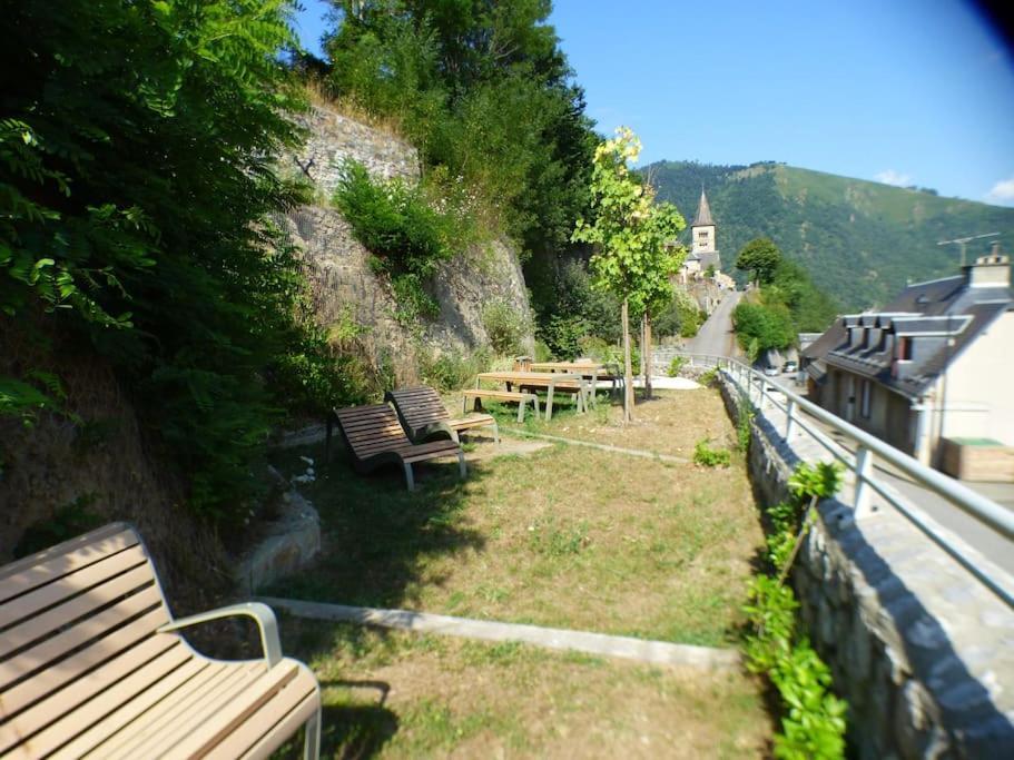Maison Familiale Pour 8 Saint-Aventin 외부 사진