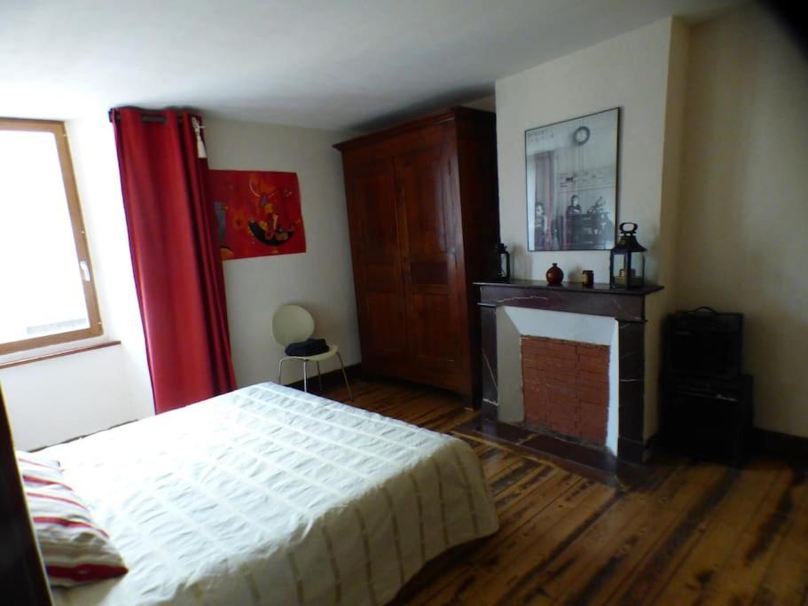 Maison Familiale Pour 8 Saint-Aventin 외부 사진