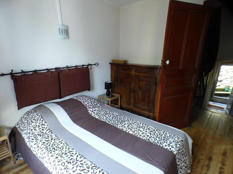 Maison Familiale Pour 8 Saint-Aventin 외부 사진
