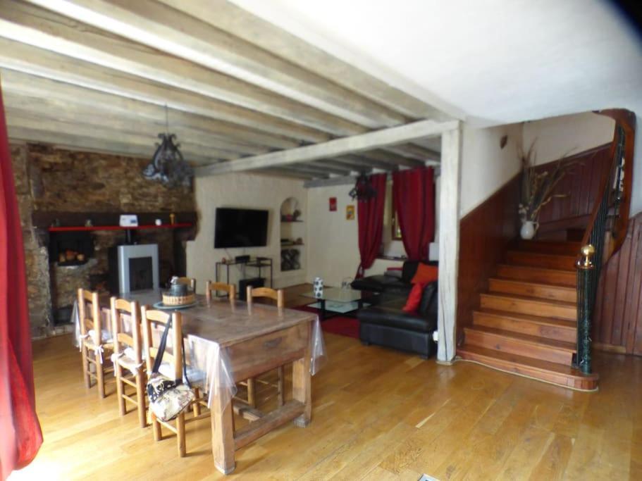 Maison Familiale Pour 8 Saint-Aventin 외부 사진