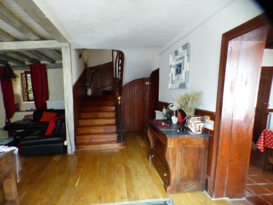 Maison Familiale Pour 8 Saint-Aventin 외부 사진