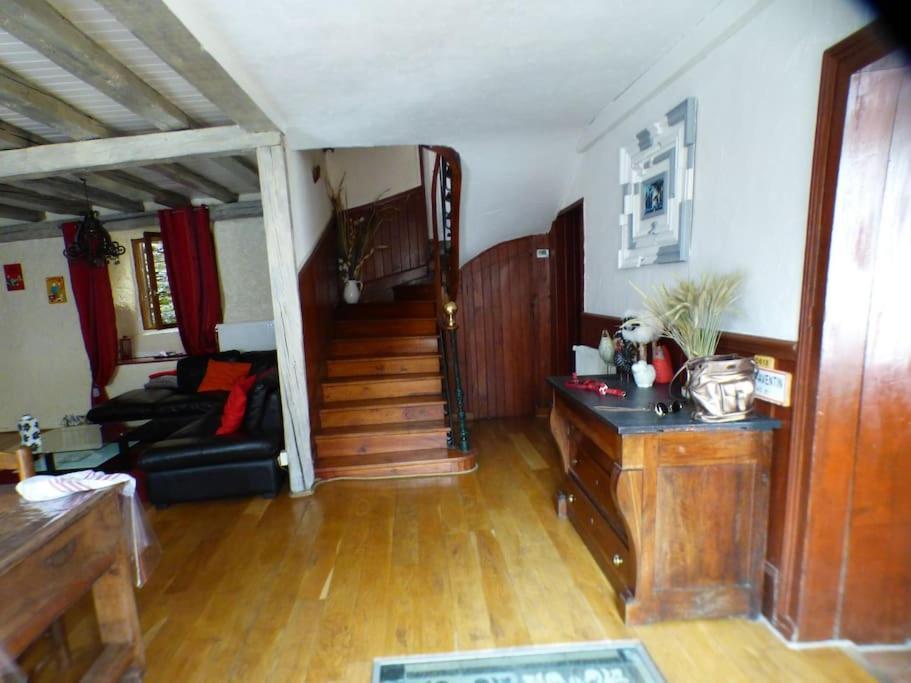 Maison Familiale Pour 8 Saint-Aventin 외부 사진