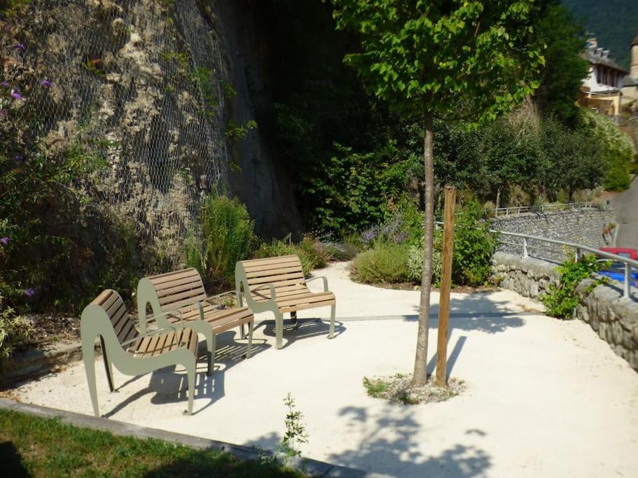 Maison Familiale Pour 8 Saint-Aventin 외부 사진
