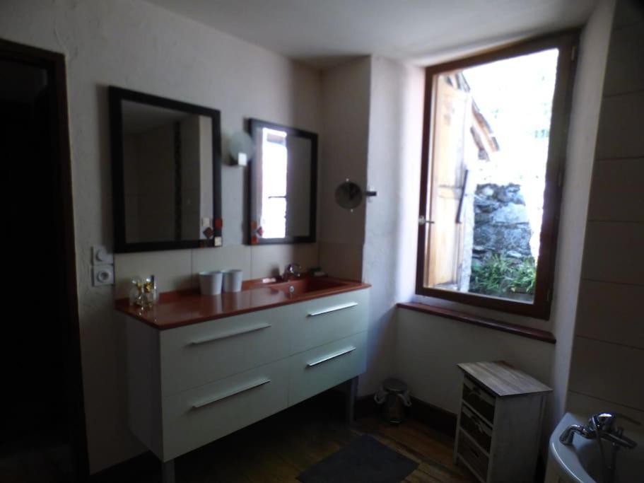 Maison Familiale Pour 8 Saint-Aventin 외부 사진
