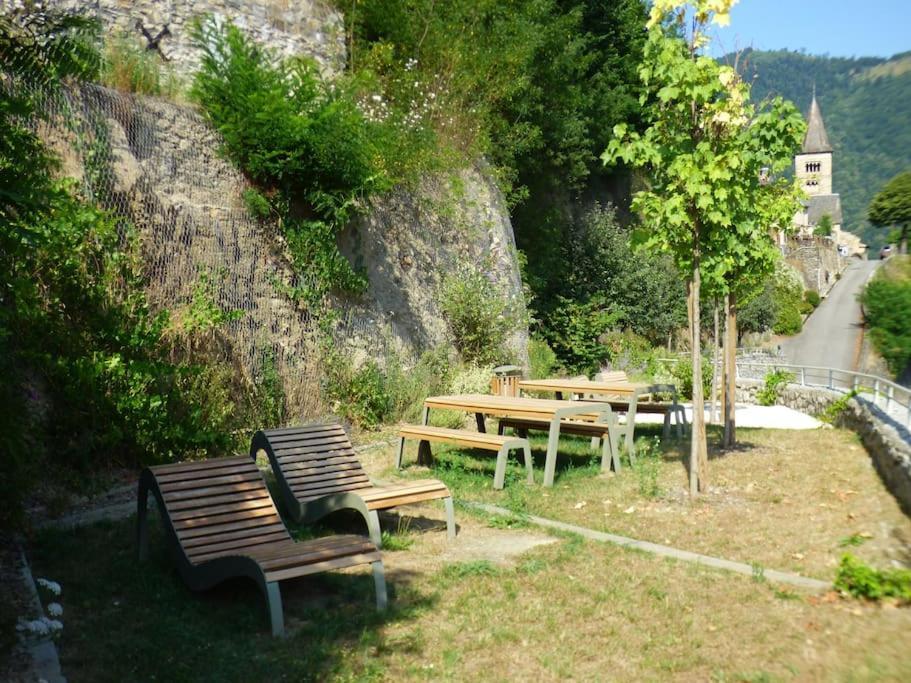 Maison Familiale Pour 8 Saint-Aventin 외부 사진